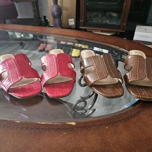 Comfort Red and Brown Croc-Embossed Slide Sandals